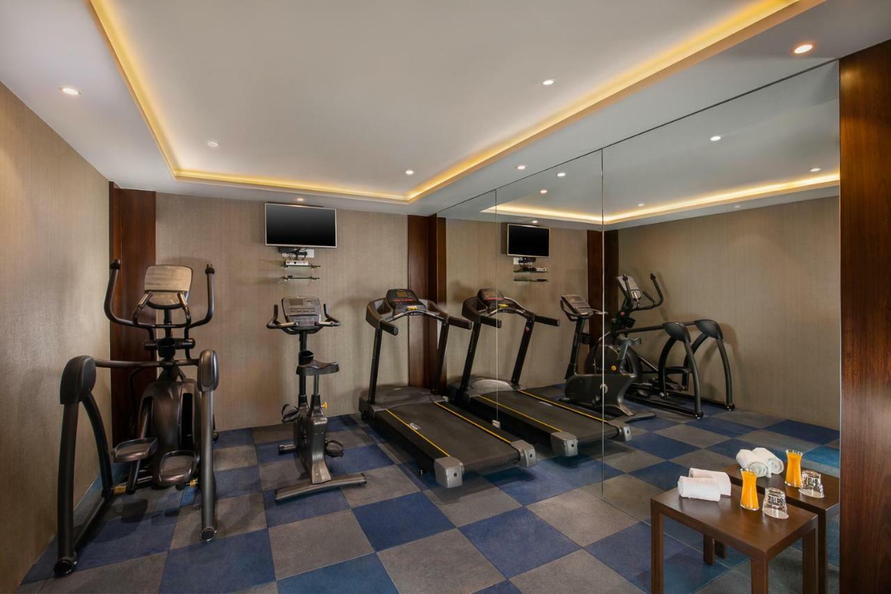Nirvana Sarovar Portico Gorakhpur Kültér fotó